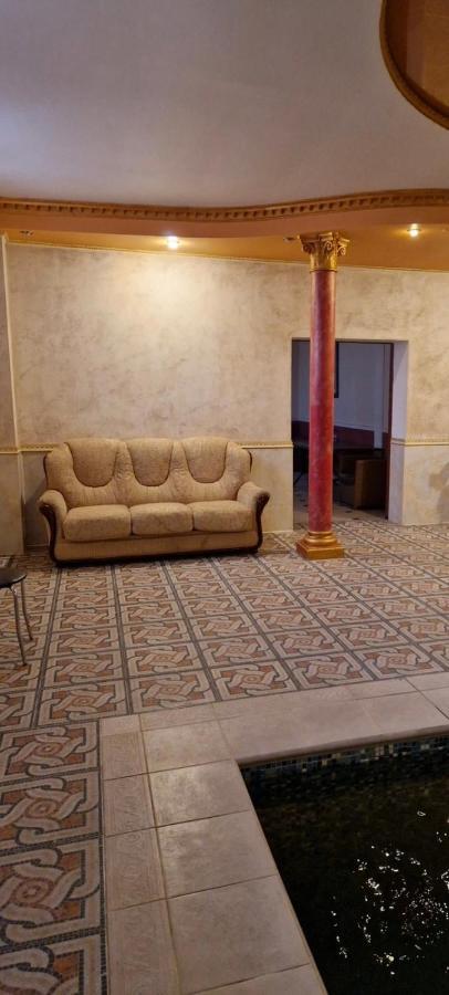 Coliseum Hotell Khmelʼnytsʼkyy Eksteriør bilde