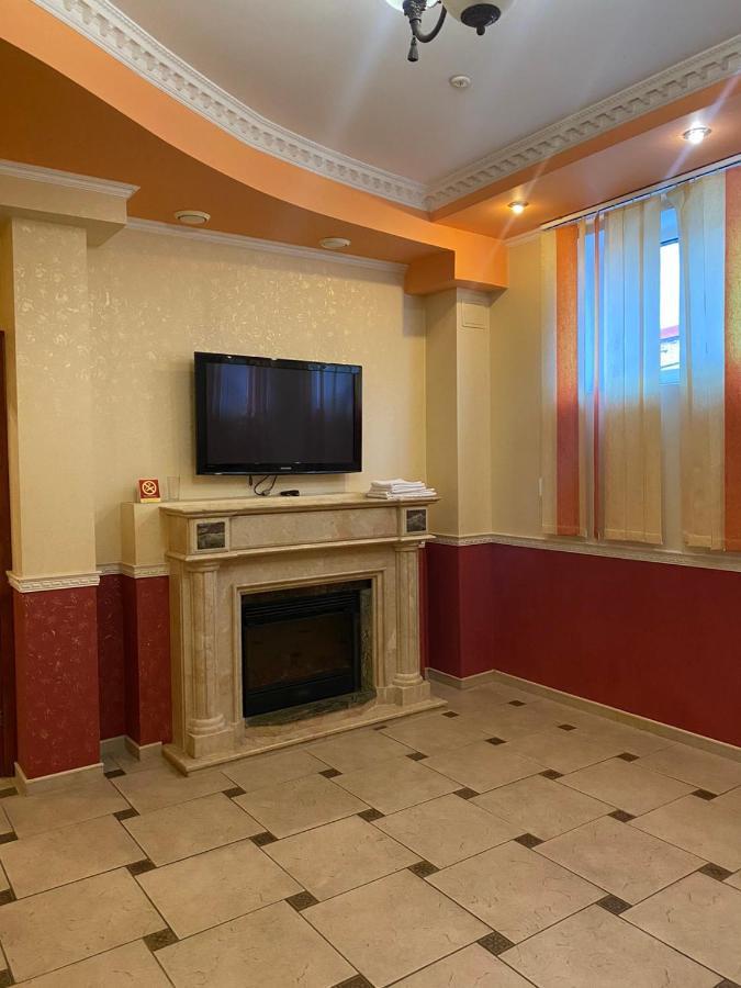 Coliseum Hotell Khmelʼnytsʼkyy Eksteriør bilde